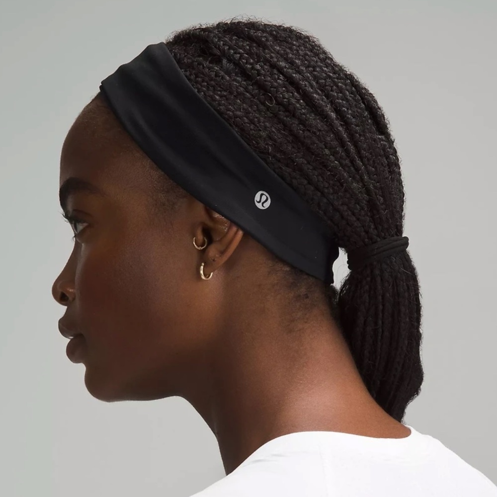 NWT Lululemon Luxtreme Training Headband Black